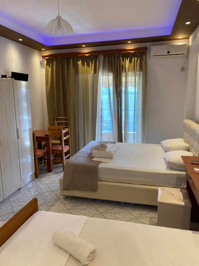 Ylli'S Apartments Sarandë エクステリア 写真