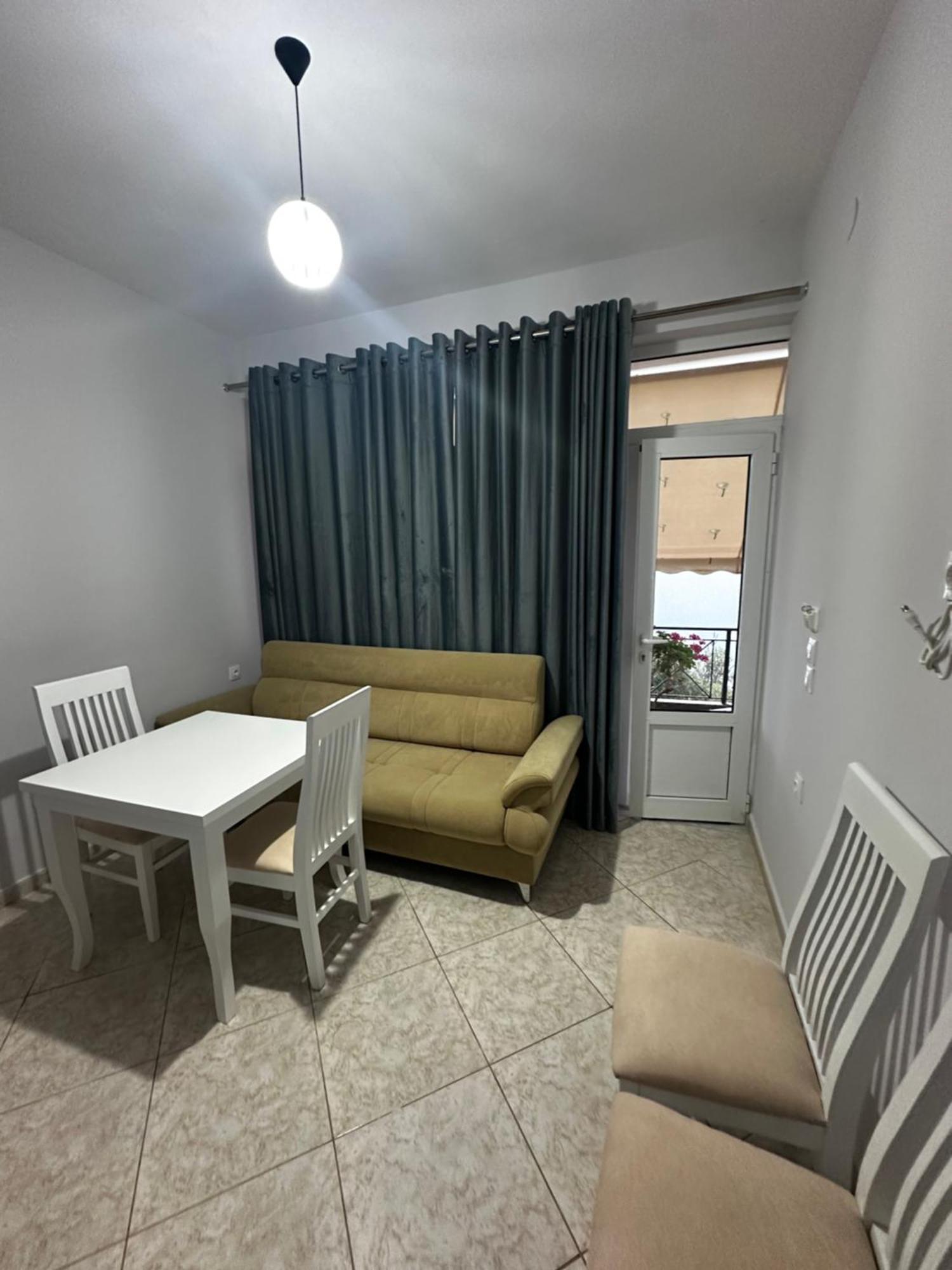 Ylli'S Apartments Sarandë エクステリア 写真
