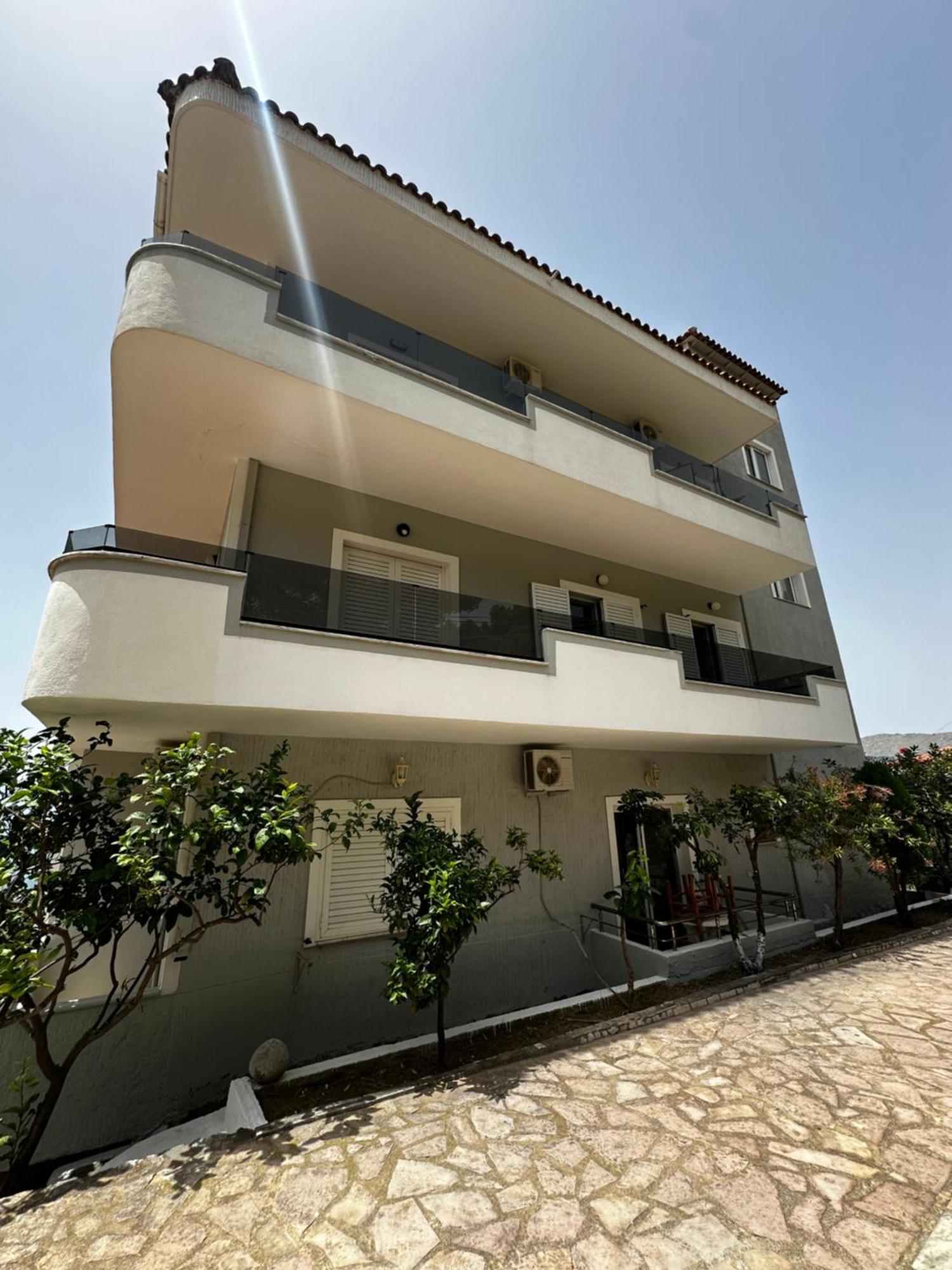 Ylli'S Apartments Sarandë エクステリア 写真