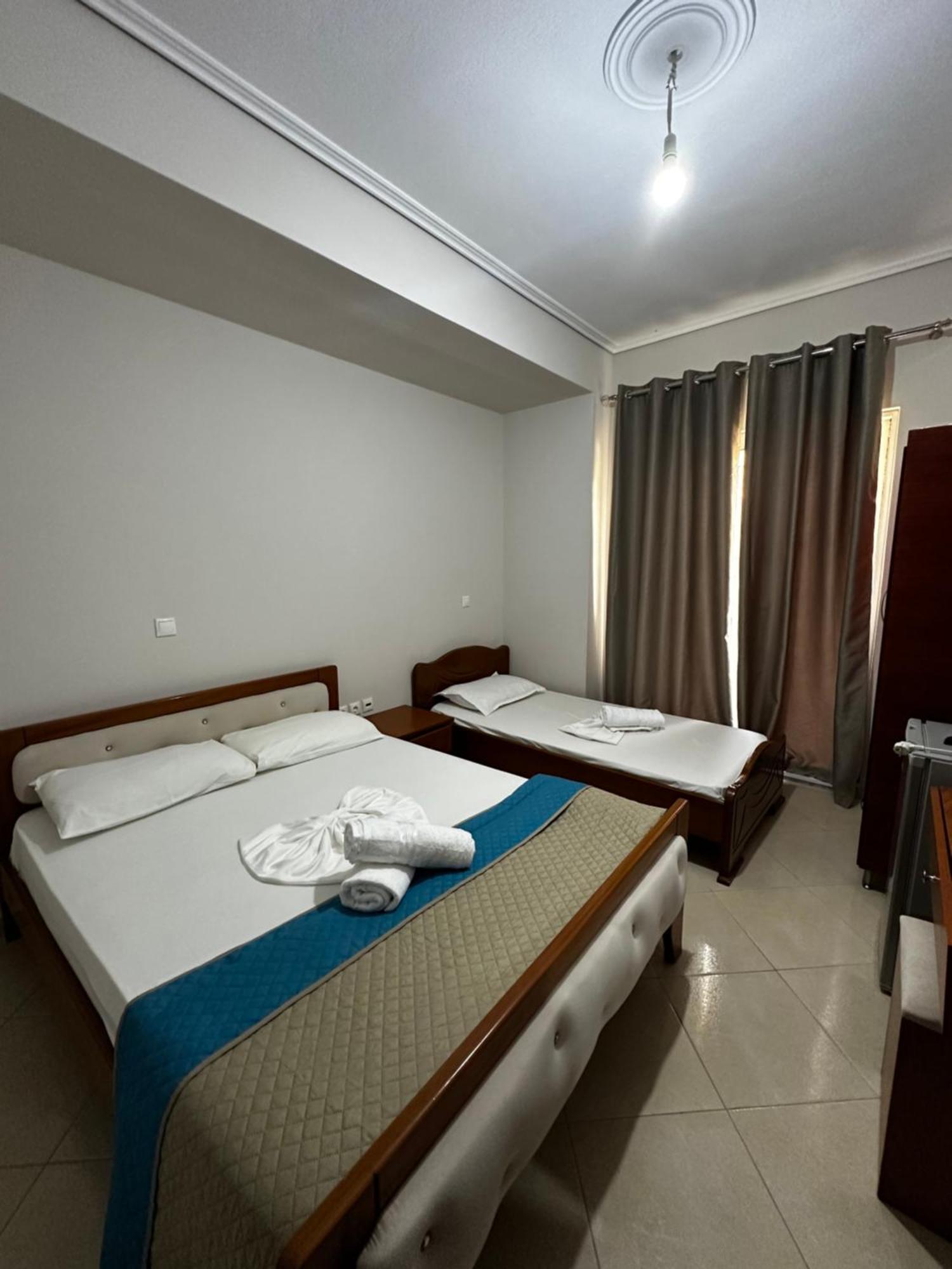 Ylli'S Apartments Sarandë エクステリア 写真