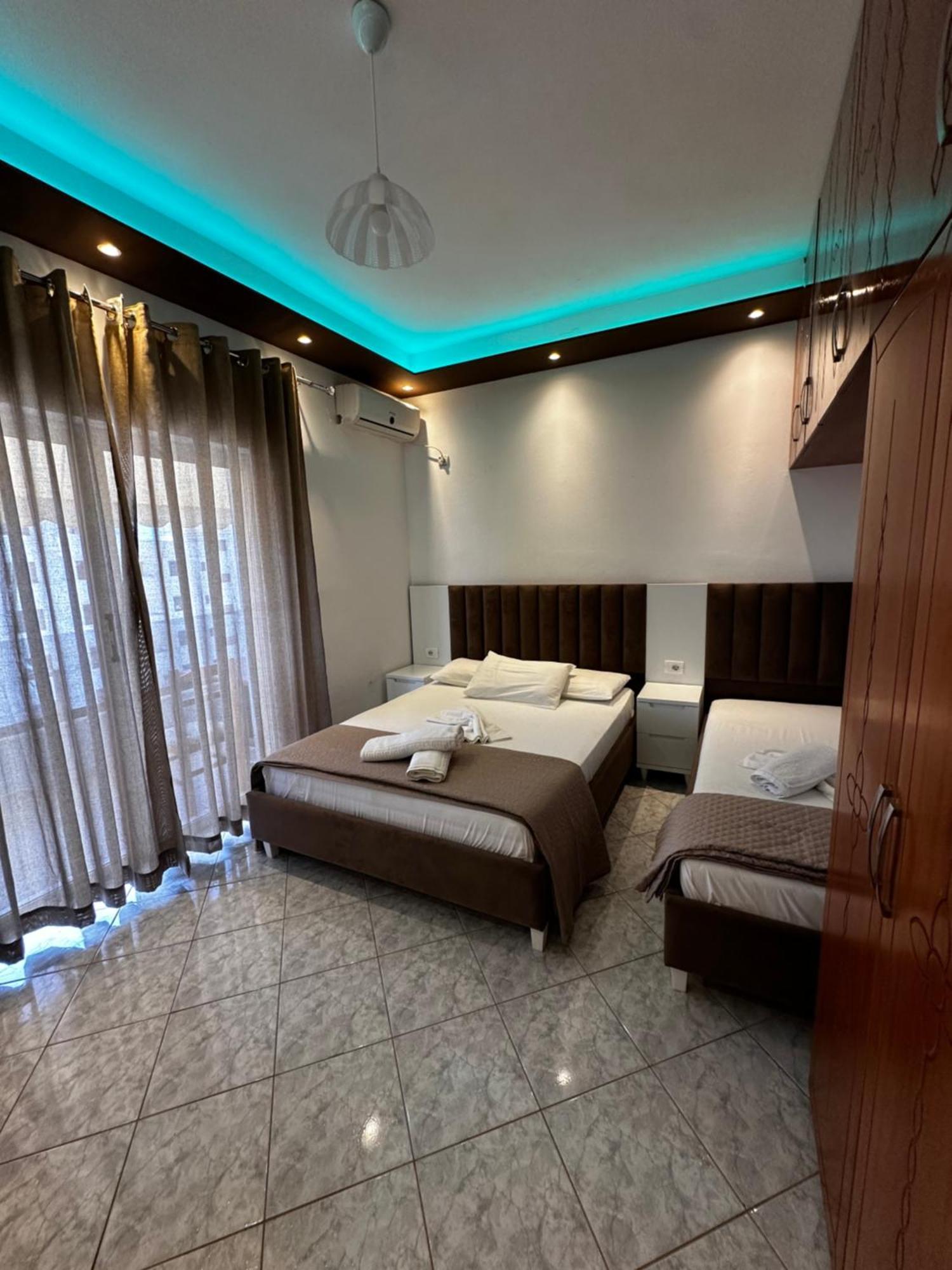 Ylli'S Apartments Sarandë エクステリア 写真