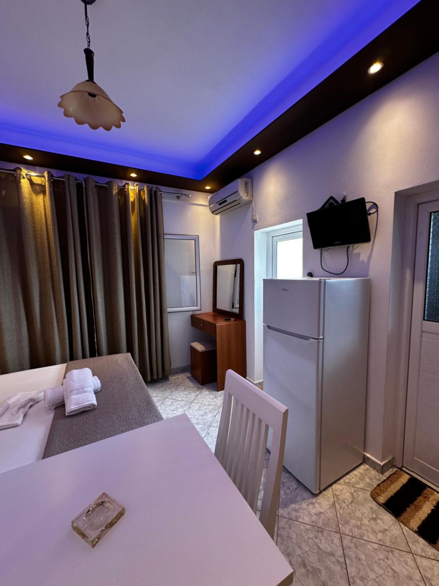 Ylli'S Apartments Sarandë エクステリア 写真