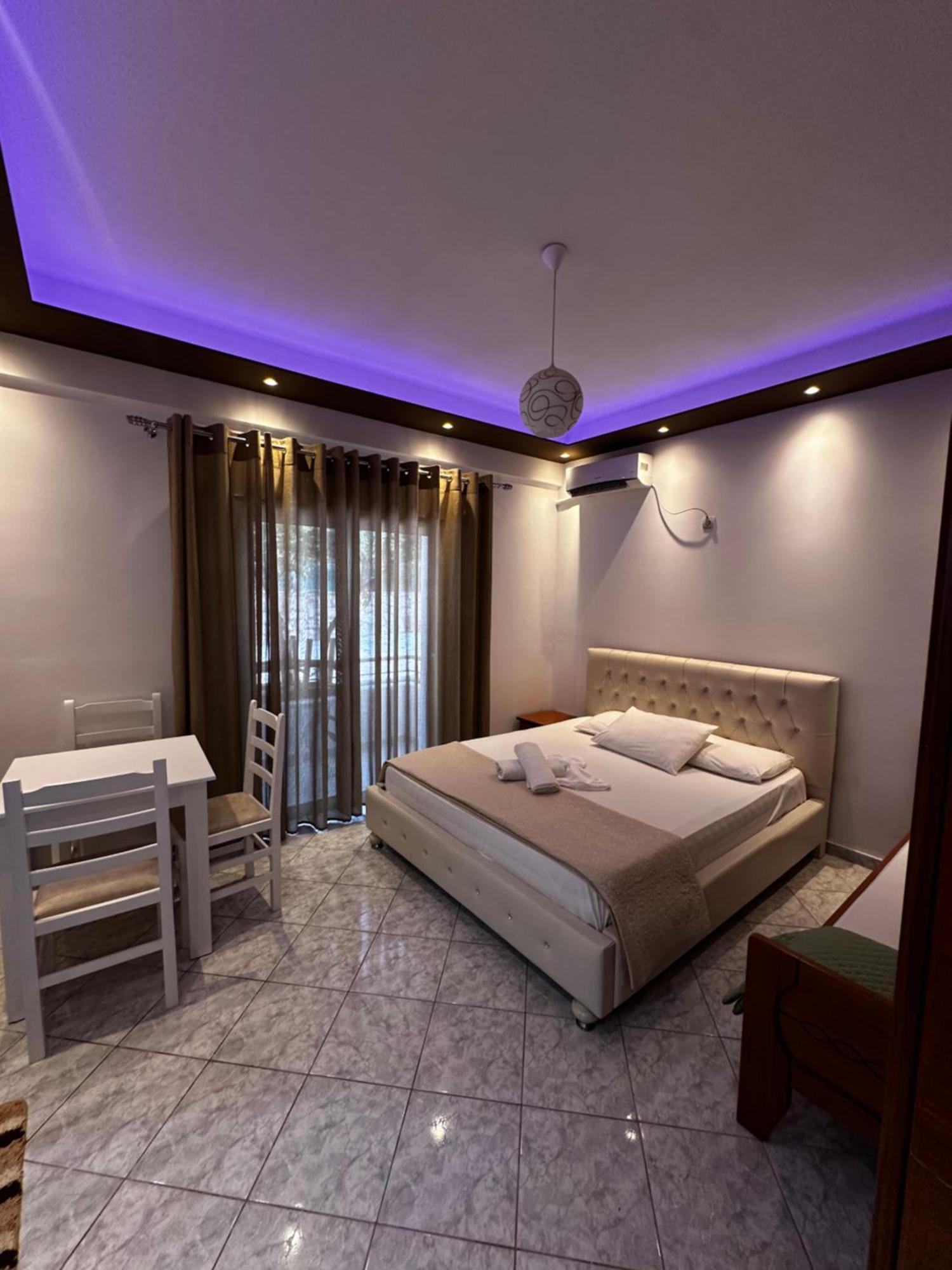 Ylli'S Apartments Sarandë エクステリア 写真