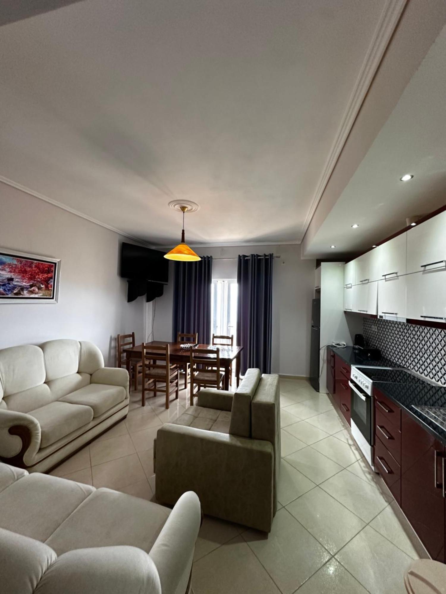 Ylli'S Apartments Sarandë エクステリア 写真